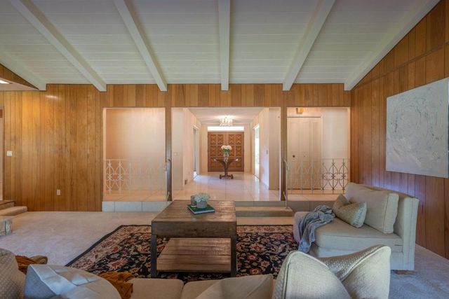 10 Ring Lane, Carmel Valley, CA 93924