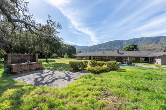 10 Ring Lane, Carmel Valley, CA 93924