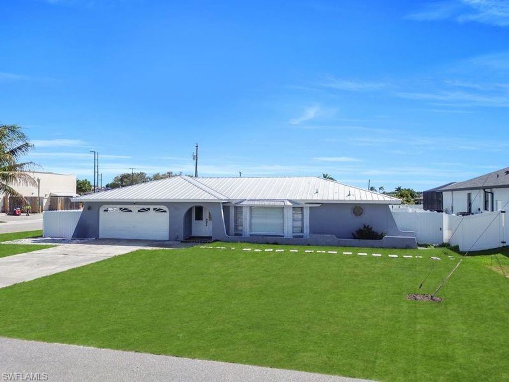 1510 16th ST, Cape Coral, FL 33990