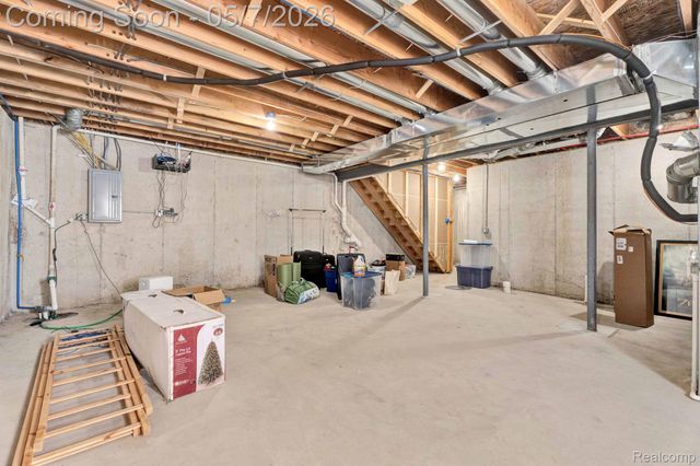 23785 Davey Avenue, Hazel Park, MI 48030