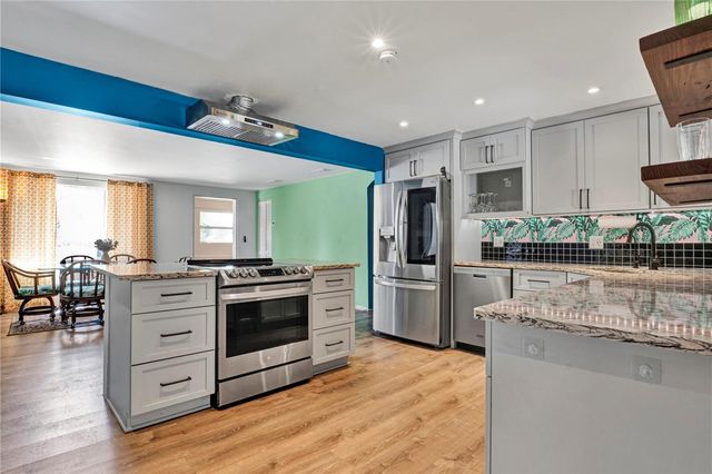 3510 4TH AVENUE W, Bradenton, FL 34205