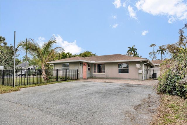 3510 4TH AVENUE W, Bradenton, FL 34205
