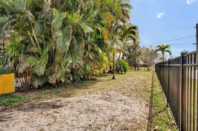 3510 4TH AVENUE W, Bradenton, FL 34205