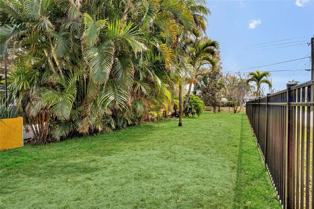 3510 4TH AVENUE W, Bradenton, FL 34205