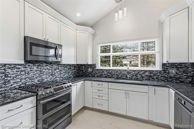 1991 W Williams Circle, Westland, MI 48186