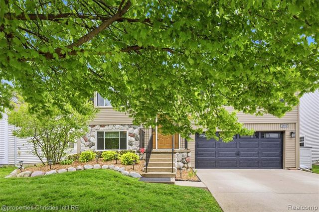 1991 W Williams Circle, Westland, MI 48186