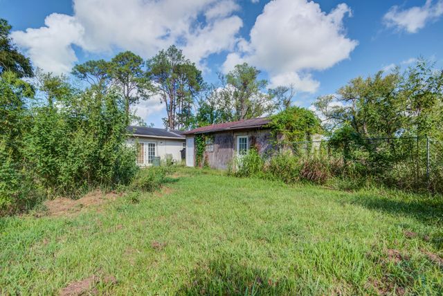 3701 Avenue J, Santa Fe, TX 77510