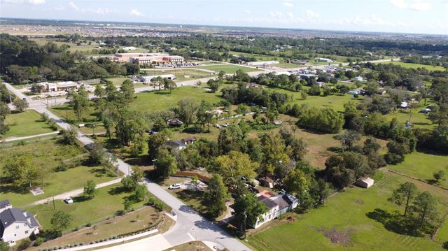 3701 Avenue J, Santa Fe, TX 77510