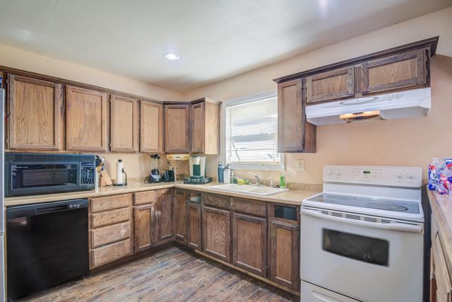 3701 Avenue J, Santa Fe, TX 77510