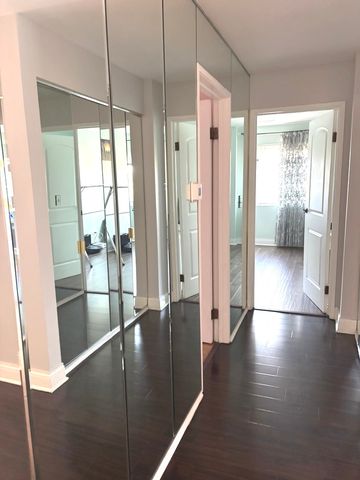 9332 Landings Lane 504, Des Plaines, IL 60016