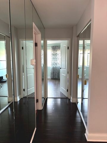 9332 Landings Lane 504, Des Plaines, IL 60016