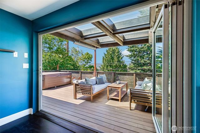 239 NW 48th Street, Seattle, WA 98107