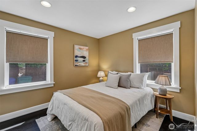 239 NW 48th Street, Seattle, WA 98107