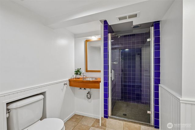239 NW 48th Street, Seattle, WA 98107