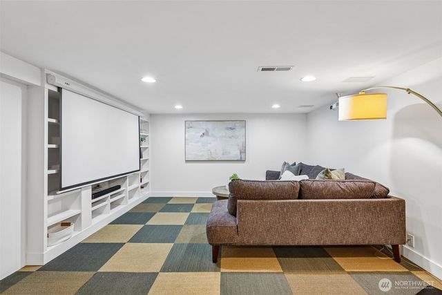 239 NW 48th Street, Seattle, WA 98107