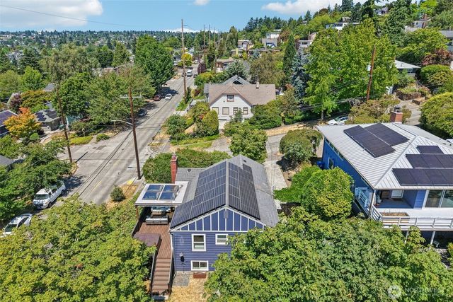 239 NW 48th Street, Seattle, WA 98107
