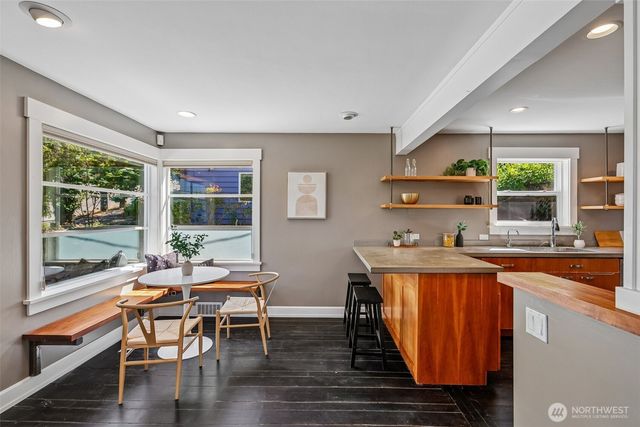 239 NW 48th Street, Seattle, WA 98107