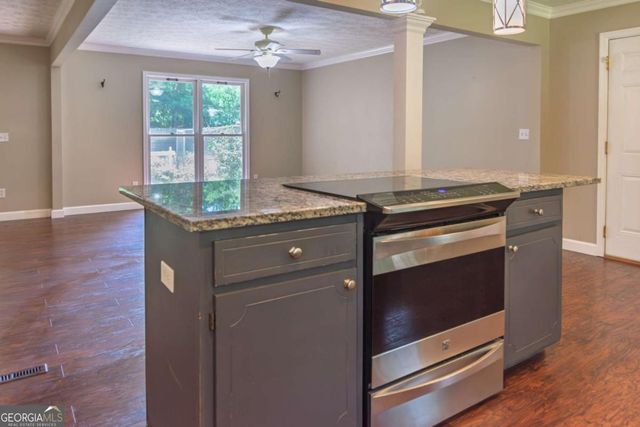 240 Plumfield Drive, Pine Mountain, GA 31822