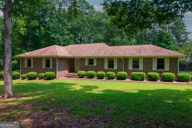 240 Plumfield Drive, Pine Mountain, GA 31822