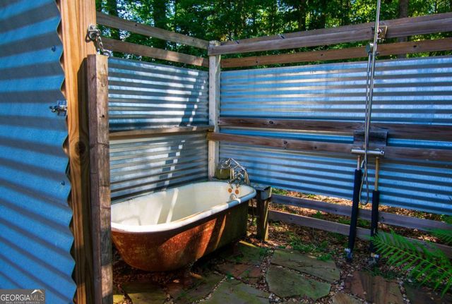 240 Plumfield Drive, Pine Mountain, GA 31822