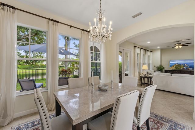 834 Madison Court, Palm Beach Gardens, FL 33410
