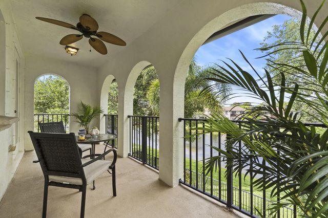 834 Madison Court, Palm Beach Gardens, FL 33410