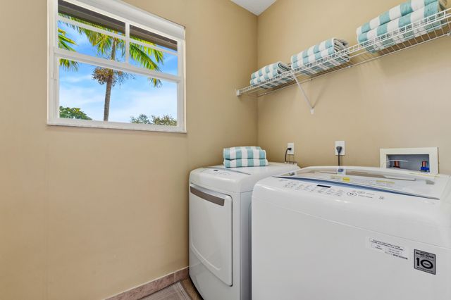 834 Madison Court, Palm Beach Gardens, FL 33410