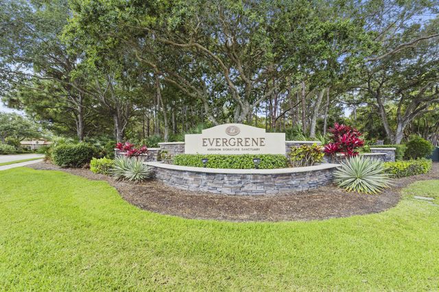 834 Madison Court, Palm Beach Gardens, FL 33410