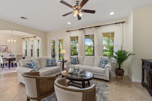 834 Madison Court, Palm Beach Gardens, FL 33410