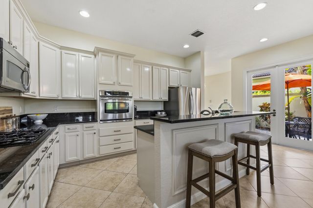834 Madison Court, Palm Beach Gardens, FL 33410