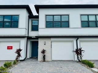 27899 RADIANT CT, Bonita Springs, FL 34135