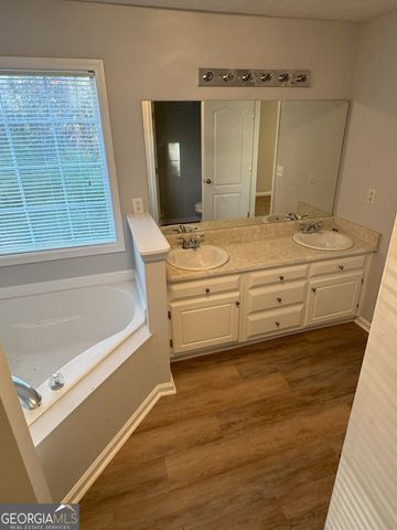 3033 Winding Grove Drive, Lithonia, GA 30038