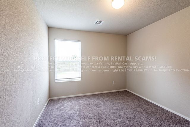 500 W Fitchberg Street, Siloam Springs, AR 72761