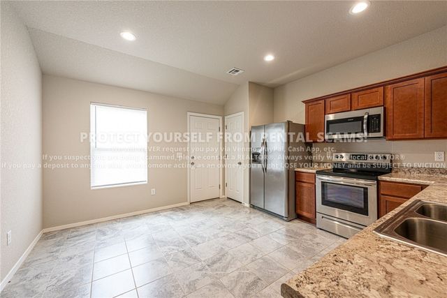 500 W Fitchberg Street, Siloam Springs, AR 72761