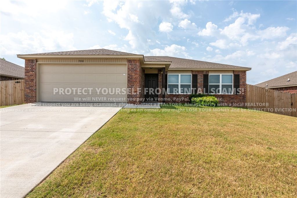 500 W Fitchberg Street, Siloam Springs, AR 72761