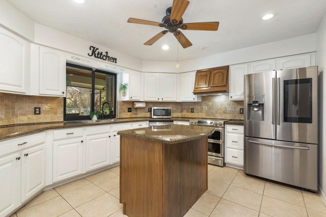 13739 Ishnala Circle, Wellington, FL 33414