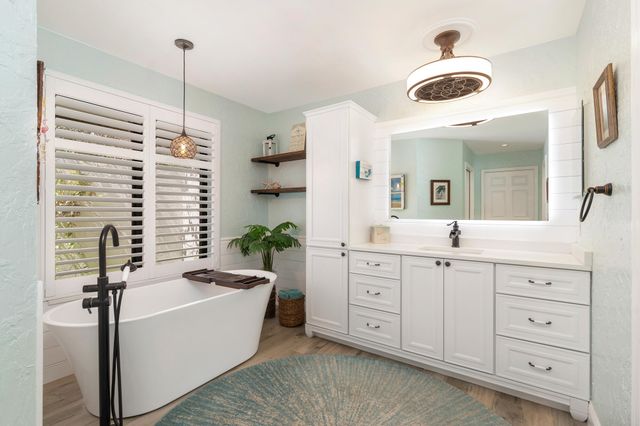 13739 Ishnala Circle, Wellington, FL 33414