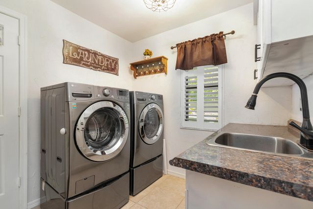 13739 Ishnala Circle, Wellington, FL 33414