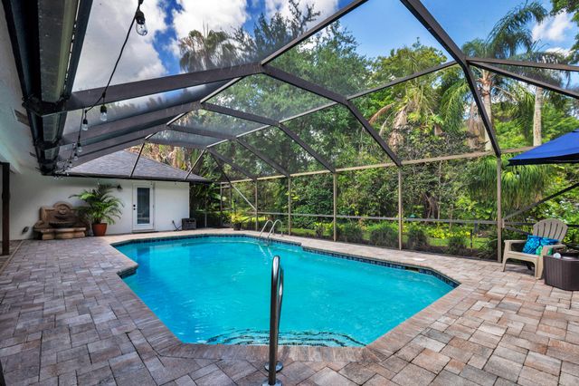 13739 Ishnala Circle, Wellington, FL 33414