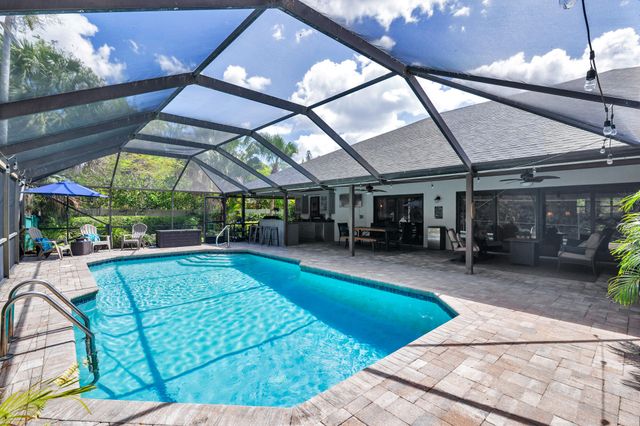 13739 Ishnala Circle, Wellington, FL 33414