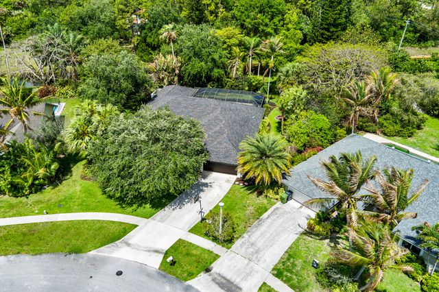 13739 Ishnala Circle, Wellington, FL 33414