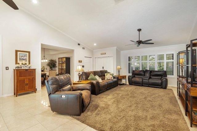 13739 Ishnala Circle, Wellington, FL 33414