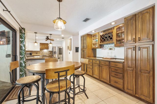 13739 Ishnala Circle, Wellington, FL 33414