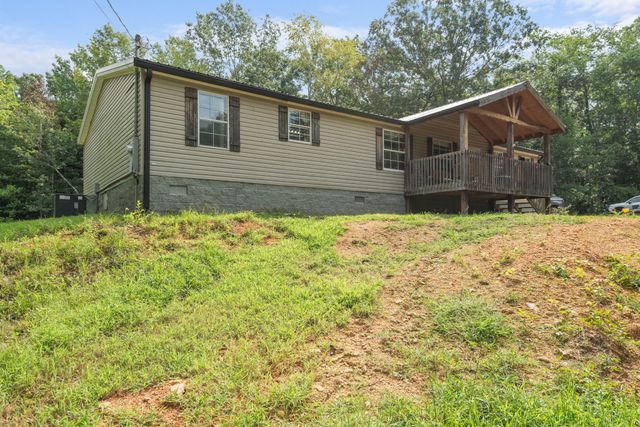 318 Lucas Ridge Ln, Waverly, TN 37185