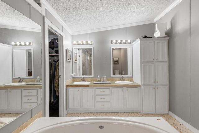 318 Lucas Ridge Ln, Waverly, TN 37185