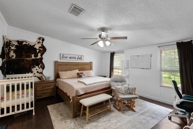 318 Lucas Ridge Ln, Waverly, TN 37185