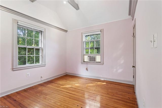 85 Hopkins ST, Newport News, VA 23601