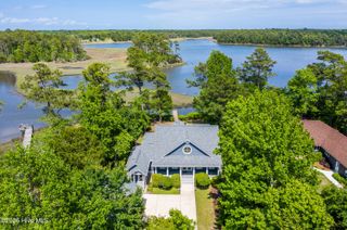 1469 Royal Tern Drive, Hampstead, NC 28443