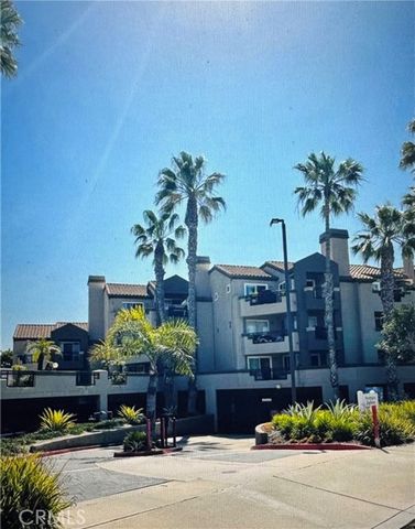 420 Lake 101, Huntington Beach, CA 92648