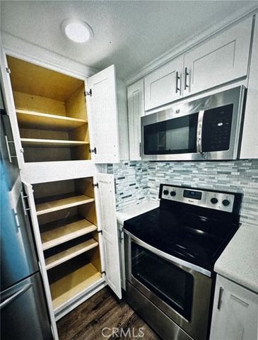 420 Lake 101, Huntington Beach, CA 92648